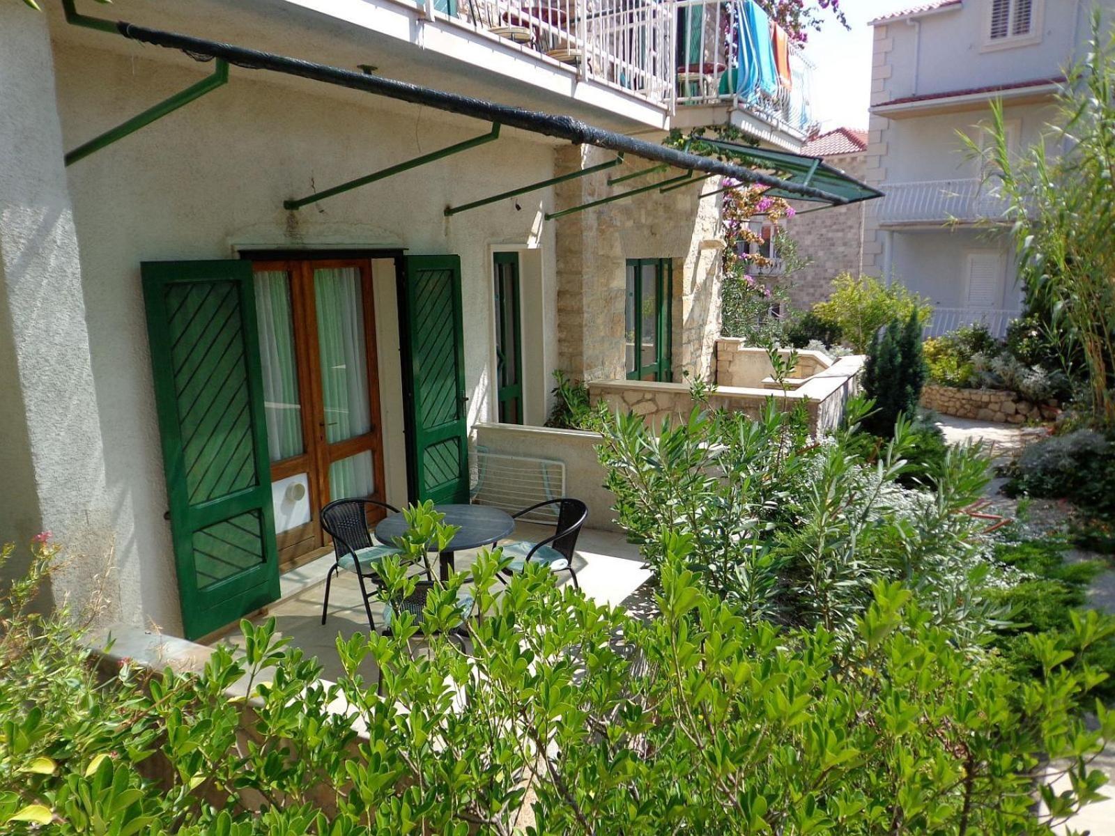 Apartment Brane Bol Exterior photo