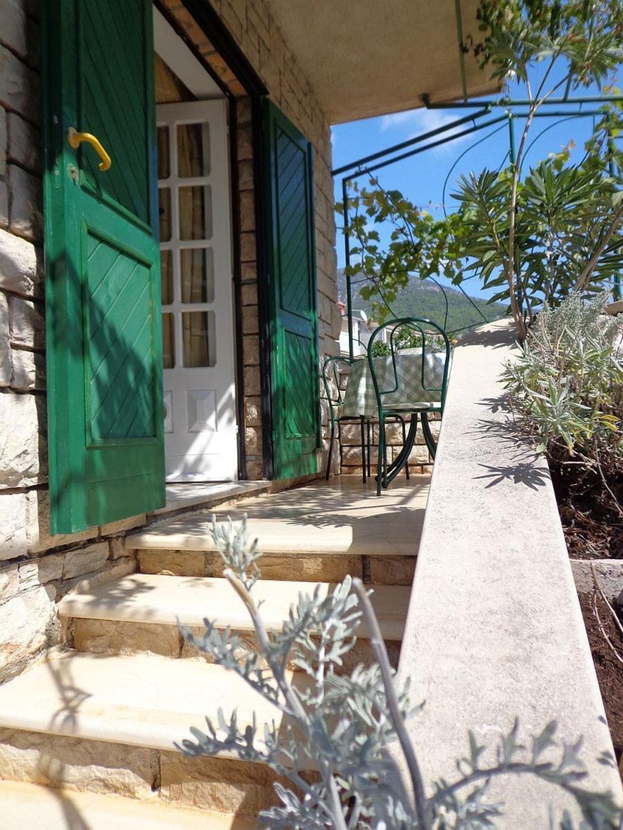 Apartment Brane Bol Exterior photo